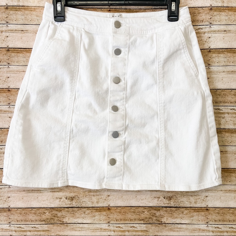 a new day white denim button front skirt size 8